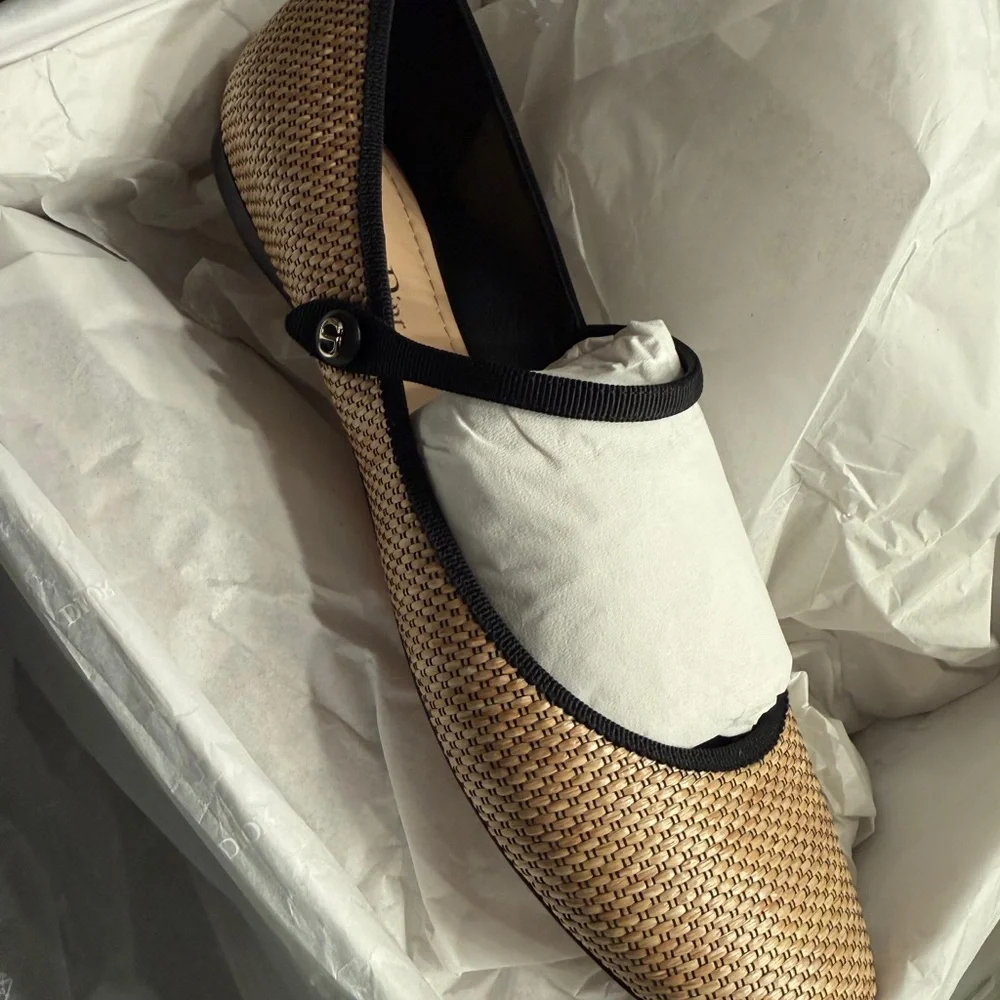 Dior NEW Black and Tan raffia Mary Jane Women's Flats - Picture 3 of 3